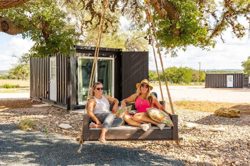 Willa The Container Retreat @ 290 Wine Trail #9 Get Away Today! Hye Zewnętrze zdjęcie